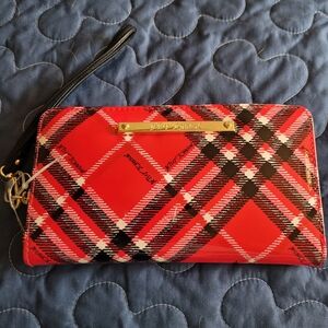 Betsey Johnson Pink Wristlet Wallet Faux Patent